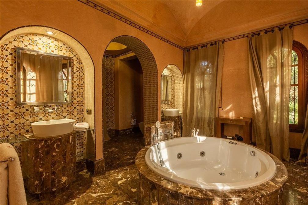 Palais Farah Hotel Marrakesh Buitenkant foto